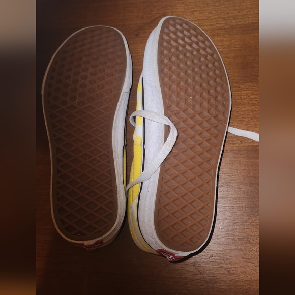Vans Unisex Yellow Checkered Low Top Sneakers - Picture 2 of 5